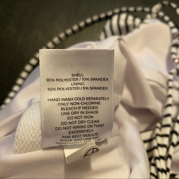 Shade & Shore Women's Ribbed 1Piece Swimsuit - Picture 8 of 8